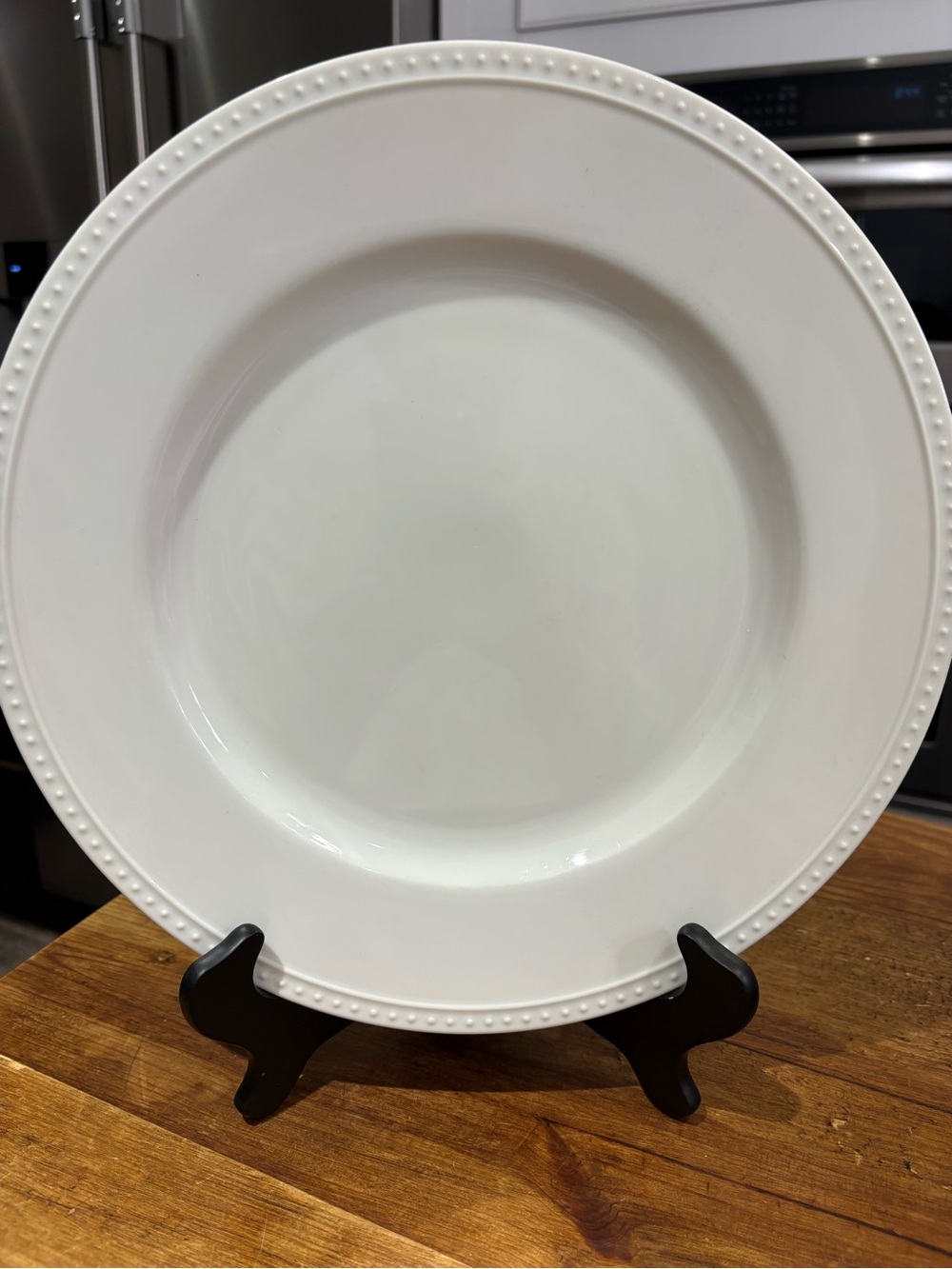 Staccato by Crate & Barrel Chop Plate Round